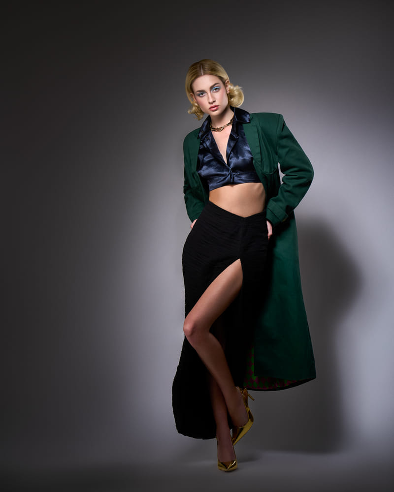 bella-duffy-claire-ua-c-240310-036