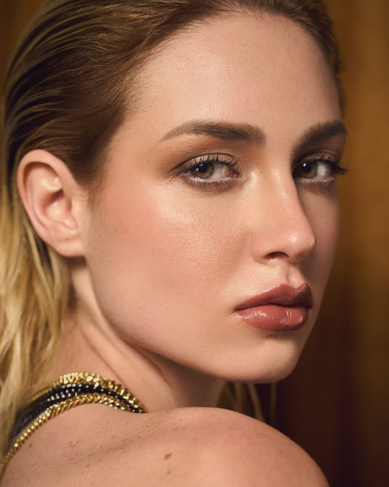 bella-duffy-glamour-bg-c-240310-017