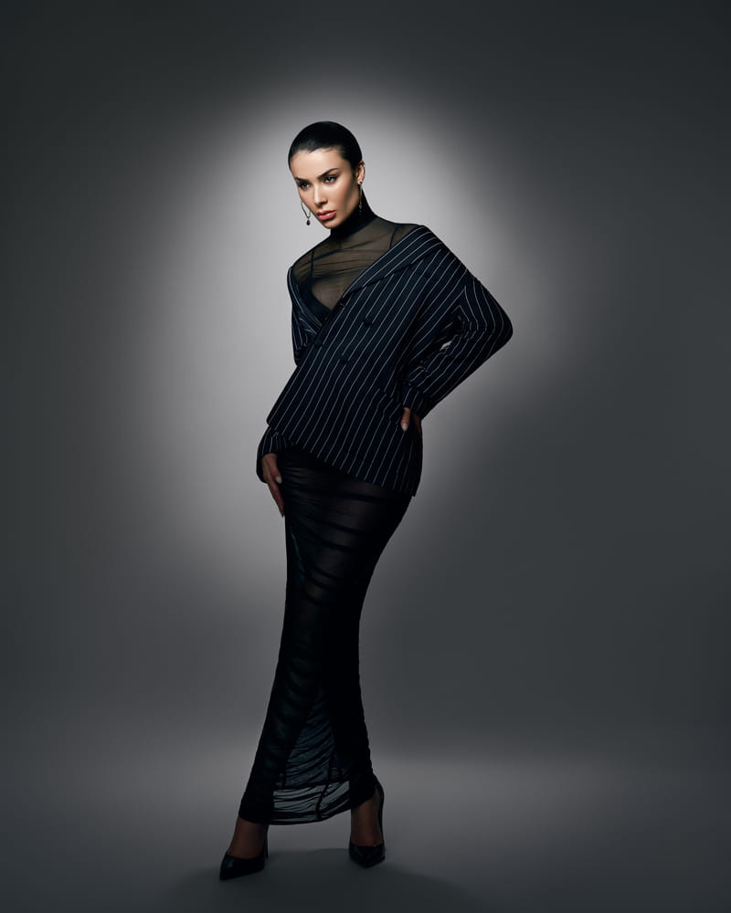 brenda-monteiro-fhm-bg-d1-250403-085