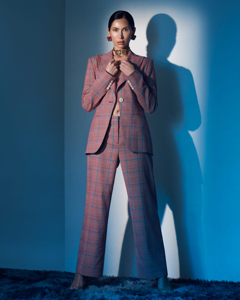 evelyn-sato-harpers-vn-g1-220528-064