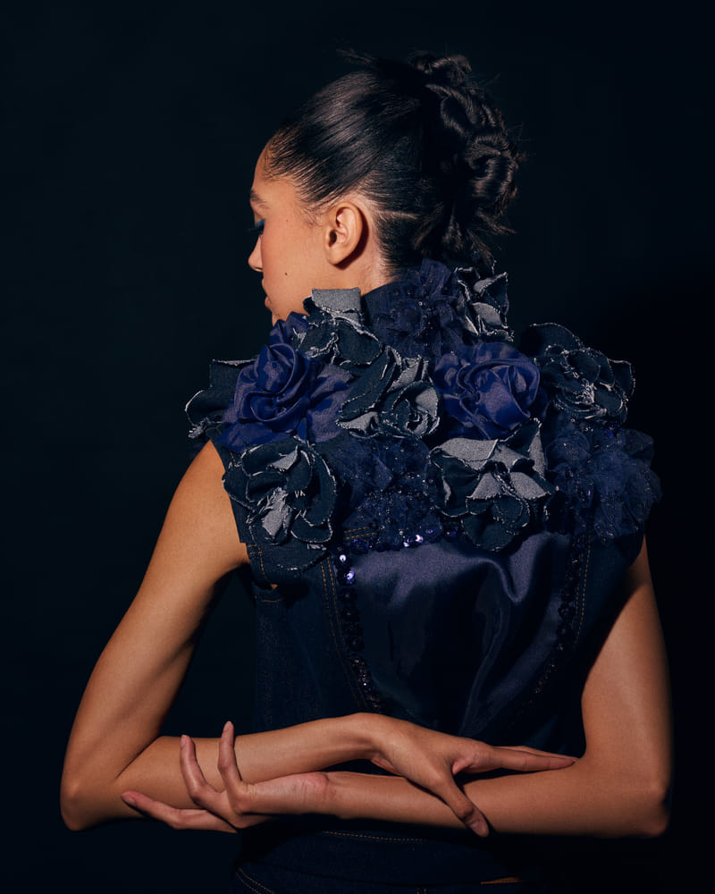 jacki-girard-harpers-vn-c-251026-010