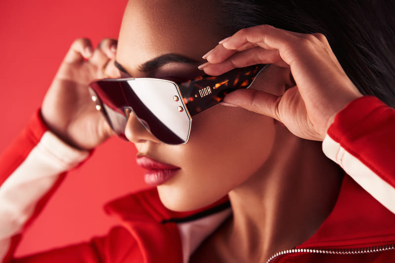 juxtapose-f2-190327-206