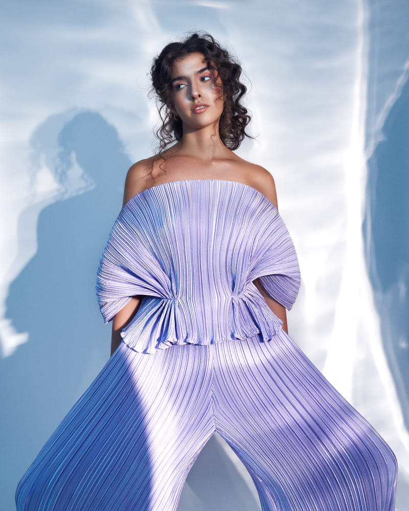 talaina-lucente-grazia-bg-b-230211-137